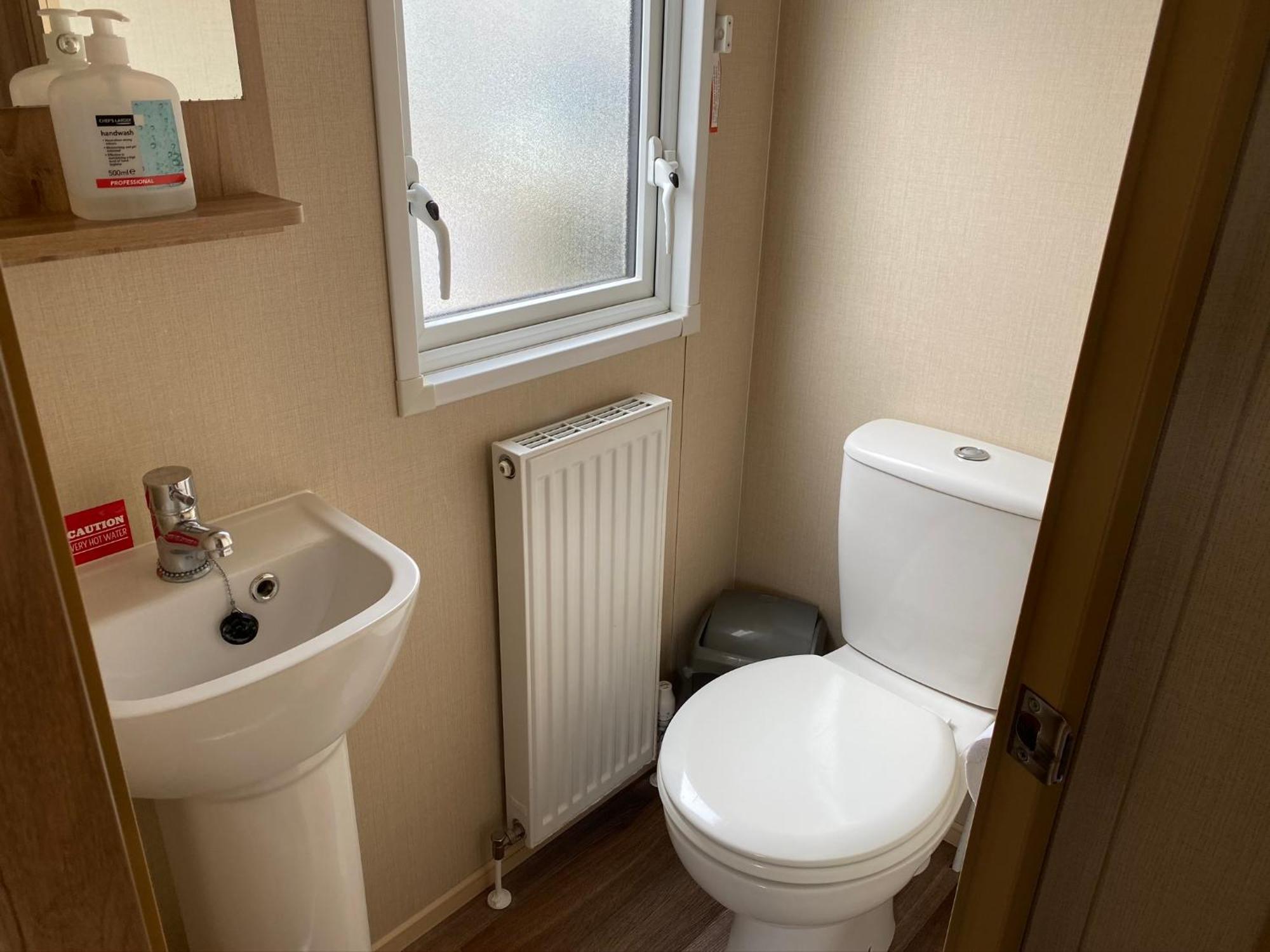 Tattershall Lakes Kingfisher Caravan 8 Berth With Hot Tub & Wifi מראה חיצוני תמונה